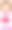 小女孩穿着粉红色的裙子图片下载