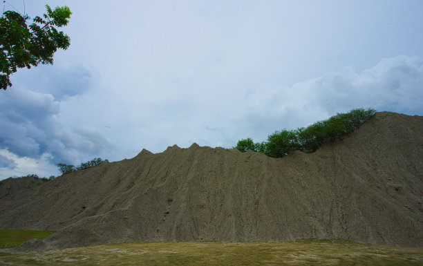 它因与月球表面的地貌相似而闻名。图片下载