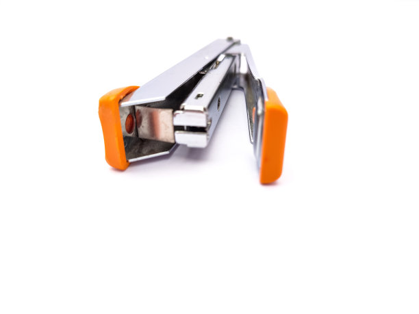 订书机孤立图片下载