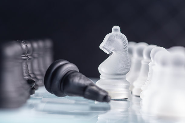 国际象棋比赛。战略决策。计划和竞争图片下载