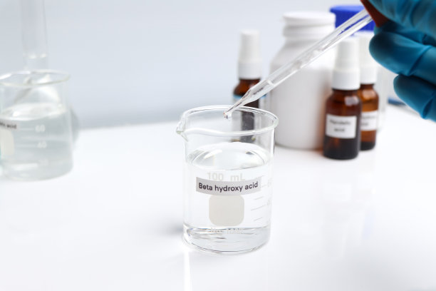 果酸是美容产品中的一种化学成分图片下载