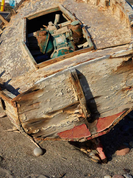 渔船残骸图片下载