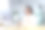 年轻漂亮的亚洲女性办公室工作人员累了，有严重的胸痛和呼吸问题恐慌发作的商业女性图片下载