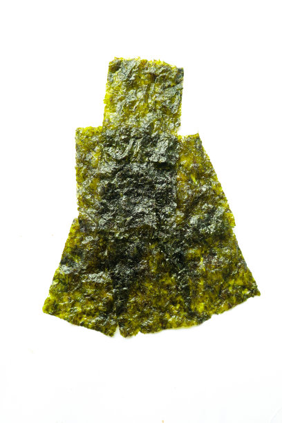 孤立在白色背景上的海苔。紫菜日本食品。干海草表。图片下载