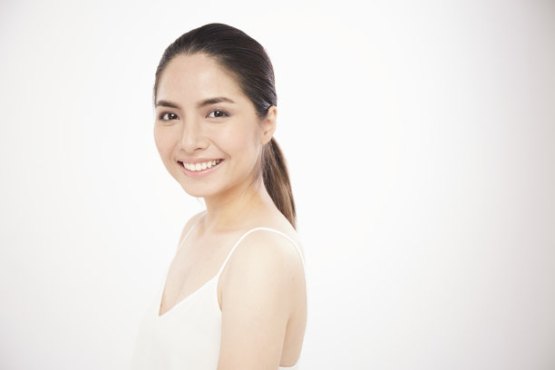 亚洲女孩微笑肖像图片下载