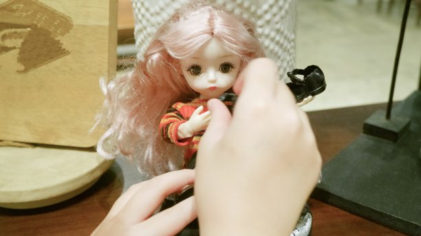 漂亮的洋娃娃图片下载