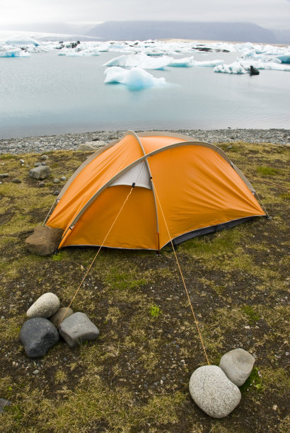 橙色帐篷，Jökulsárlón，冰岛图片下载