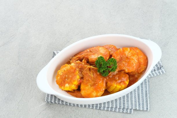 辣酱虾，印尼巴东的传统美食。图片下载