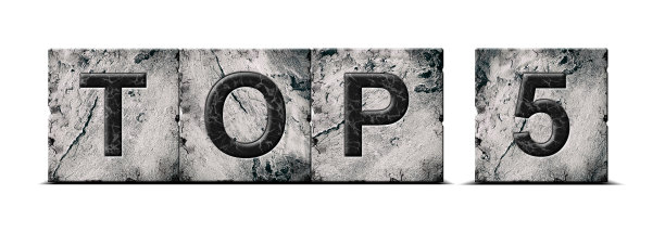 前5名。刻在石头上的字。孤立在白色背景。设计element.Rating。年级。业务。的生活方式。运动。业务。图片下载