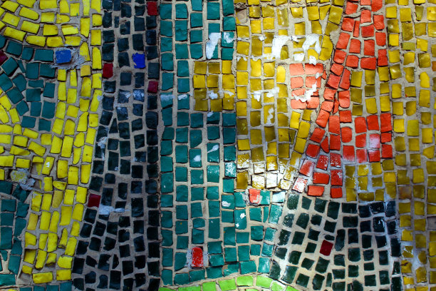 从多色马赛克随意布局的抽象纹理。图片下载