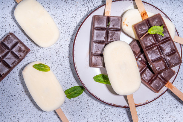 巧克力和香草冰棍图片下载