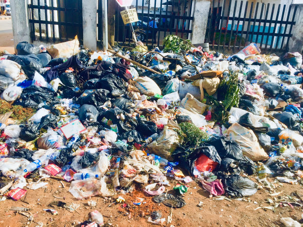 非法废物处理图片下载