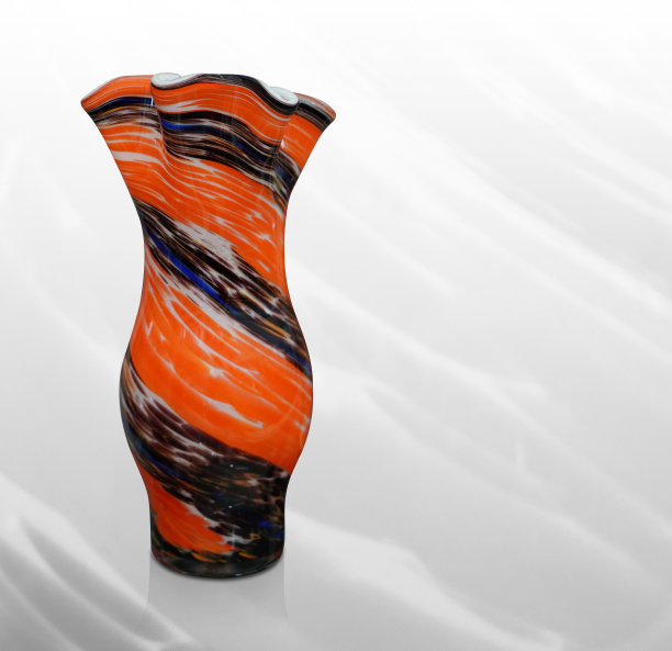 正面视图橙和棕色陶瓷花瓶上模糊灰色背景，对象，复古，复古，礼物，拷贝空间图片下载