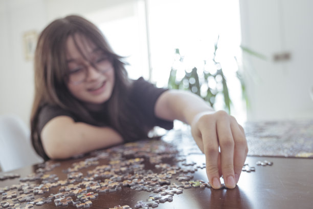 玩拼图游戏图片下载