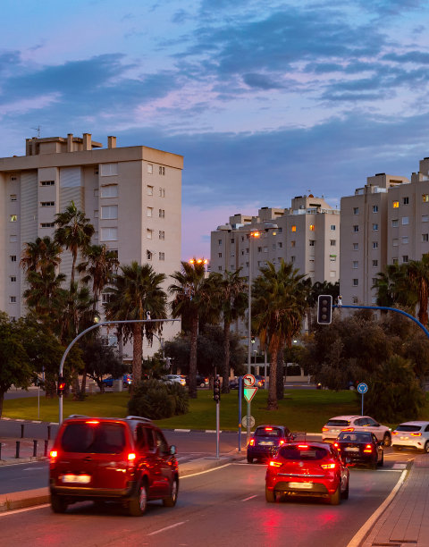 城市景观车日落阿利坎特西班牙图片下载