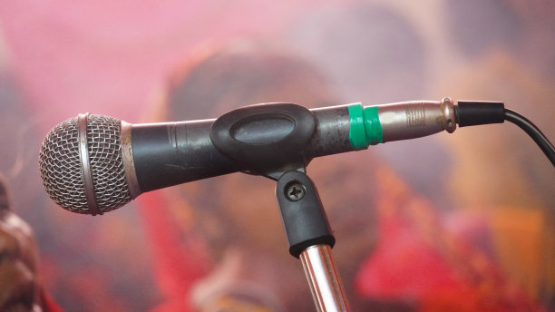麦克风歌唱概念图像图片下载