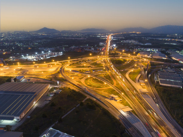 曼谷城是泰国曼谷暹罗的商业和交通之城。图片下载