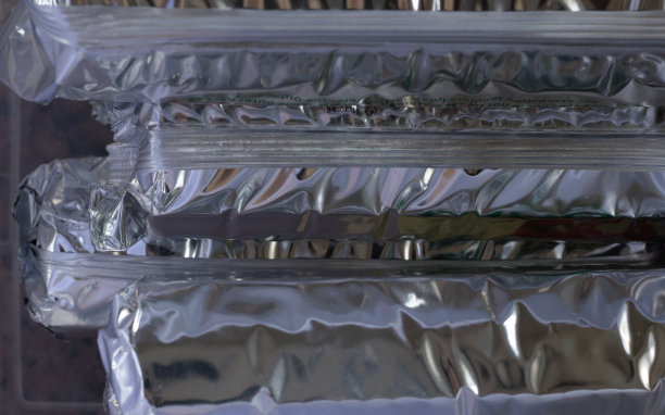 饼干采用无品牌防水密封银质包装图片下载