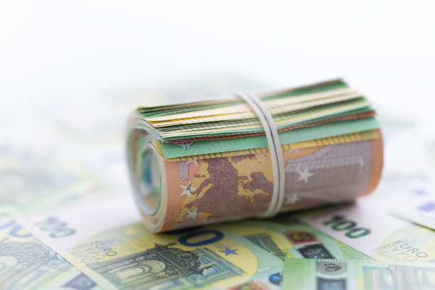 一卷欧元钞票图片下载