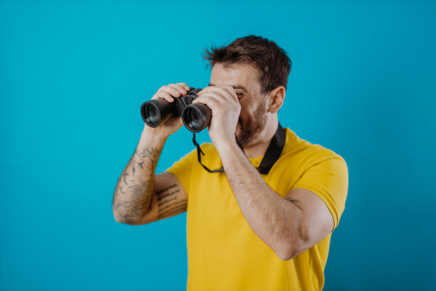 双筒望远镜图片下载