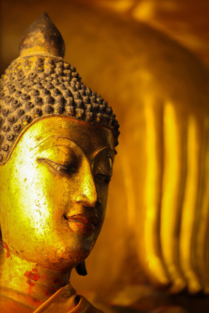 佛像、佛像和神特写、神器、神、泰国艺术、古代佛教艺术、金、铜、银制作的佛像、合影和佛像肖像图片下载