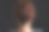 被孤立在白人背景下的中年妇女图片下载