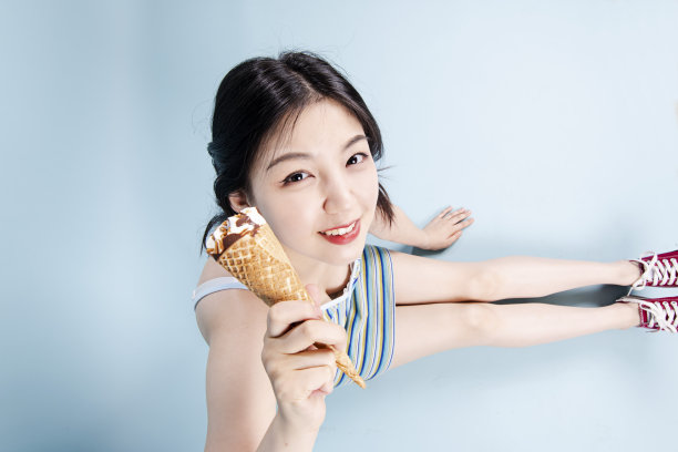 女性的健康夏天图片下载