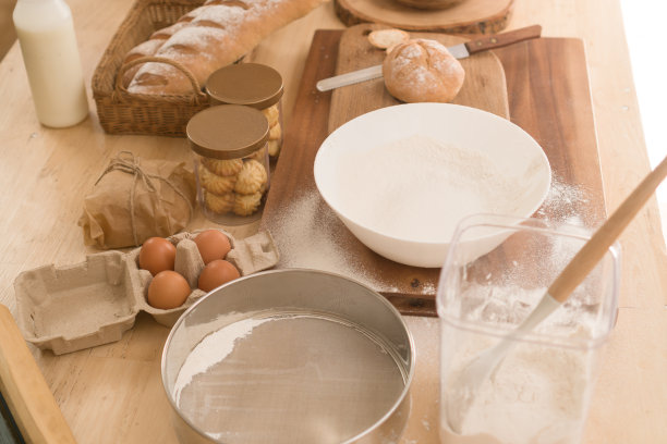 面包房的新鲜面包图片下载