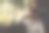 一个悲伤的亚洲男人看着外面，思考着他分手后的生活。图片下载