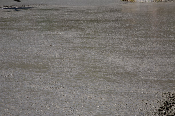 建筑物商用混凝土楼面时的混凝土浇筑图片下载