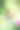 花下的亚洲女孩图片下载
