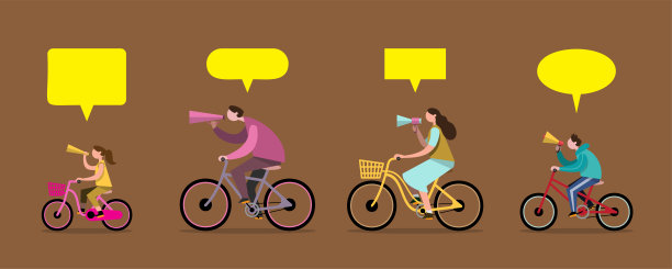 一组不同年龄的骑自行车的人拿着扩音器，宣布消息。图片下载