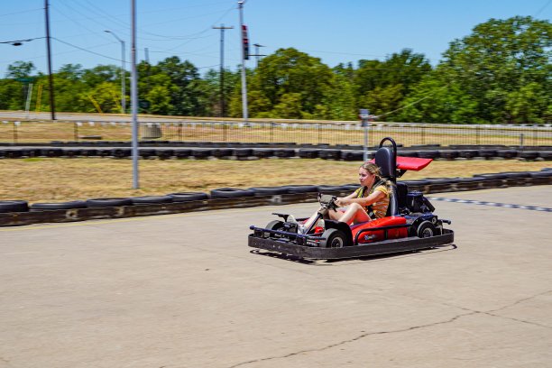少女赛车卡丁车图片下载