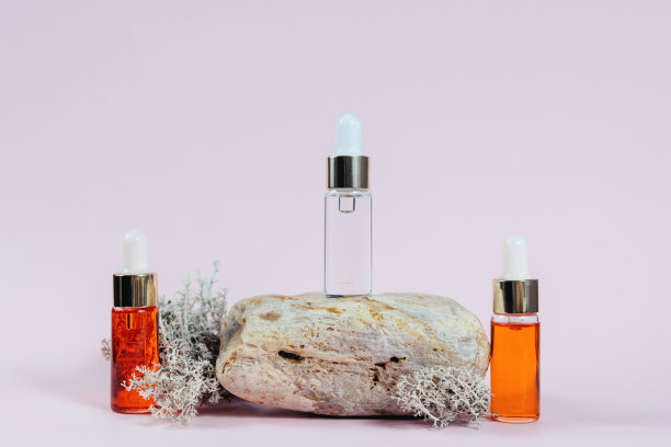 平台的商品和化妆品的天然材料。图片下载