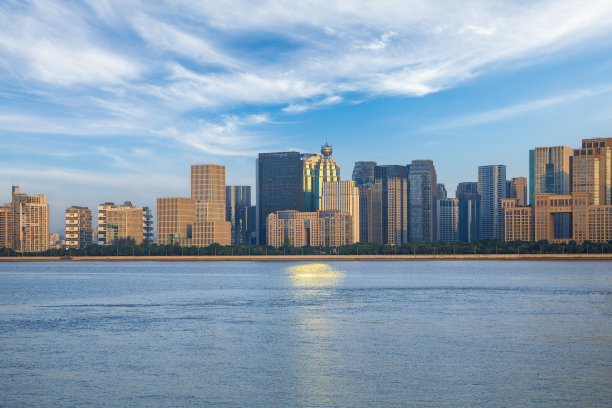 杭州的城市天际线和现代建筑图片下载