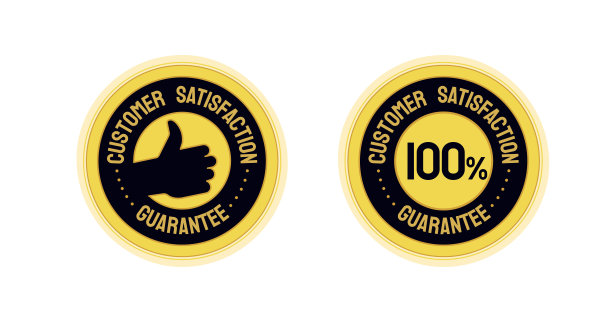 顾客满意的保证徽章标签徽章与大拇指在矢量图标，平面风格黄色黄金颜色。图片下载