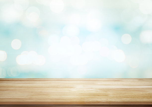 木制桌面上模糊的自然背景，图片下载