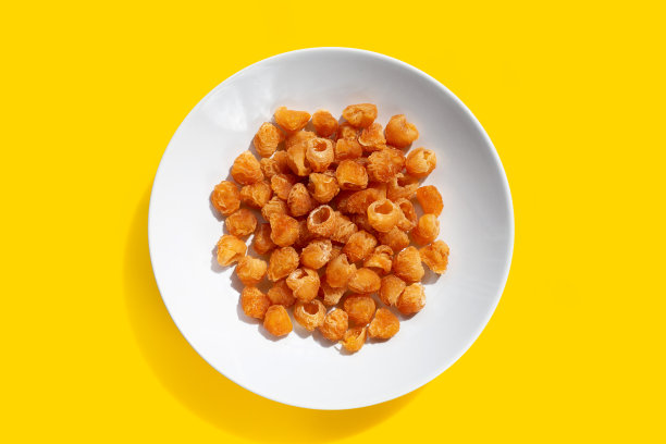 黄底白底龙眼干。图片下载