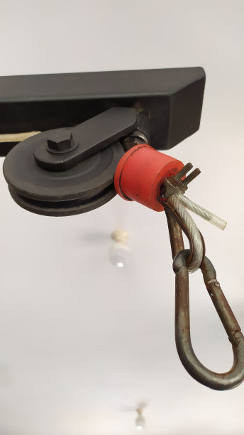 健身机钩滑轮的一部分图片下载