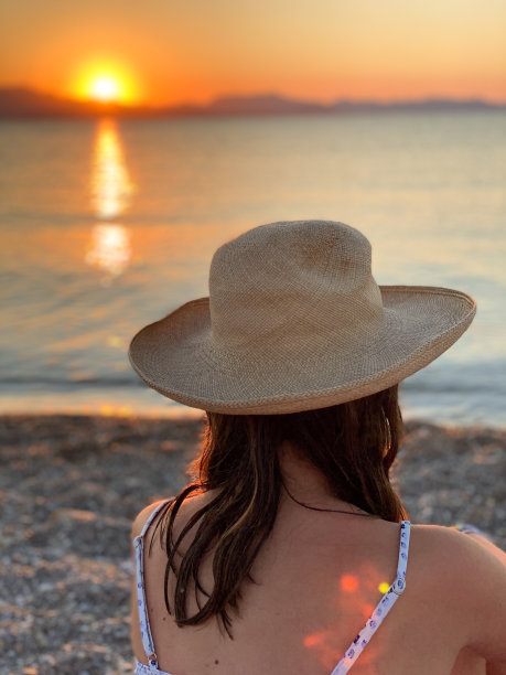 从海滩出发的黄金时间图片下载