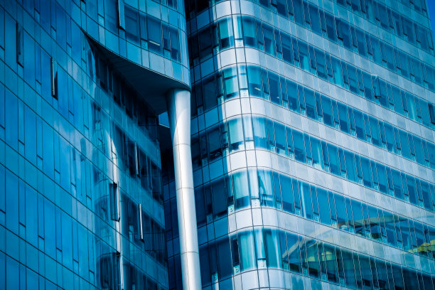 城市中现代商业建筑的细节拍摄图片下载