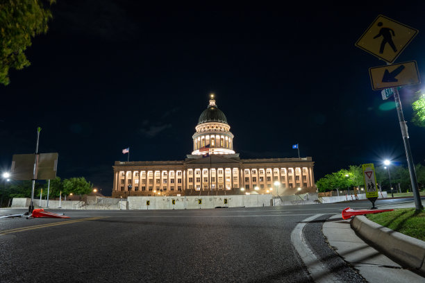 盐湖城国会大厦之夜图片下载