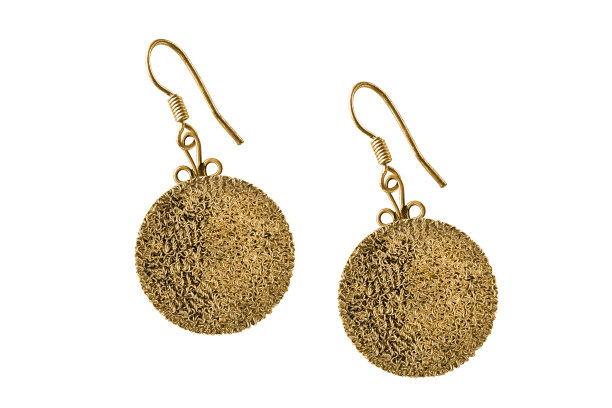 金耳环孤立图片下载