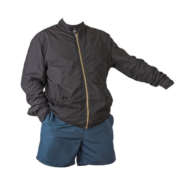 男子短夹克运动短裤孤立在白色背景。时尚的休闲装图片下载