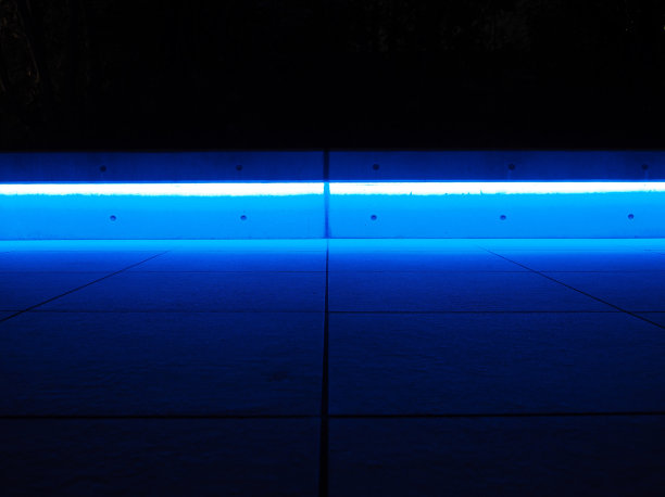 蓝色的灯光图片下载