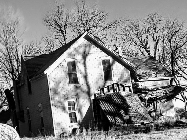 倒塌的房子图片下载