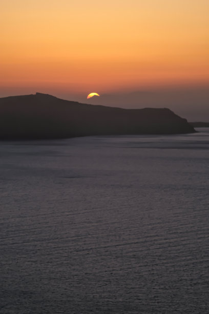 日落的圣托里尼岛图片下载