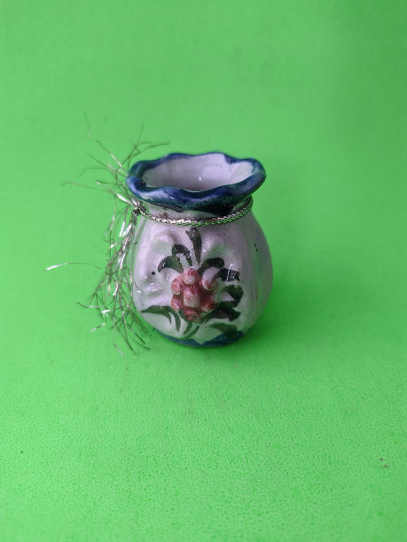 陶瓷瓷坛子图片下载