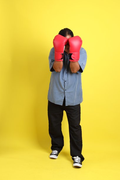 成年亚洲人图片下载