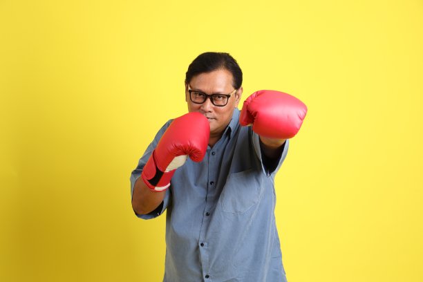 成年亚洲人图片下载